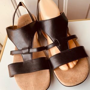 Life Stride women’s classic sandals size 11 black Slingback superb condition